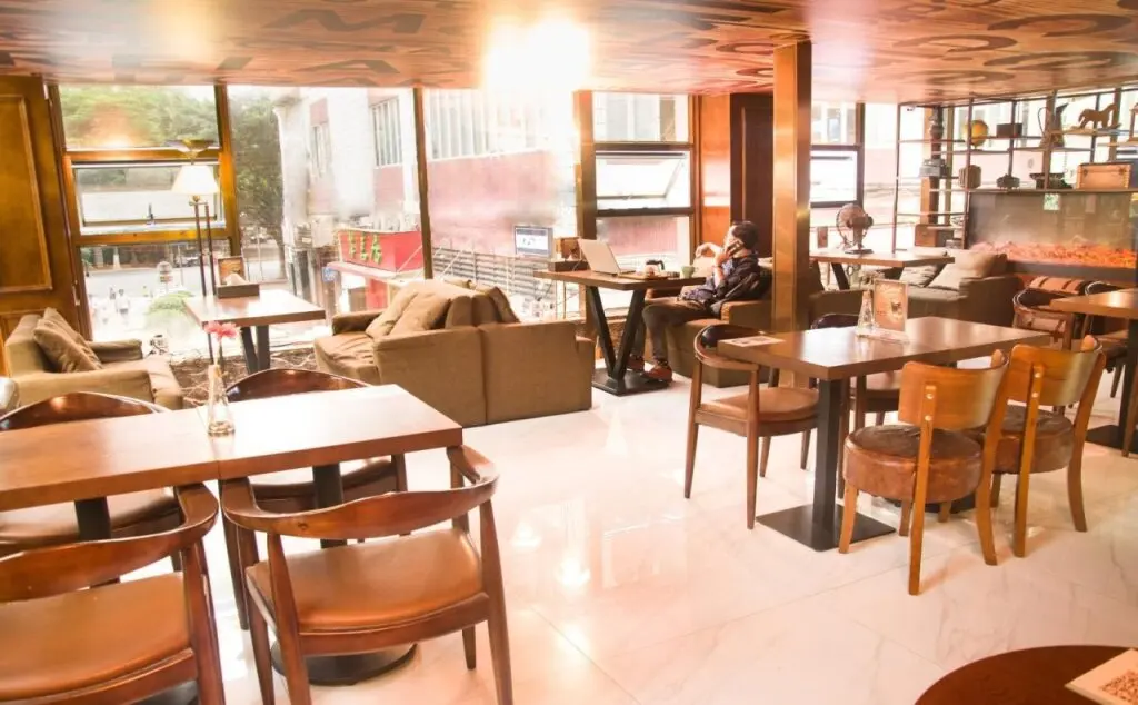 Гуанчжоу: James Joyce Coffetel (Tianhebei)