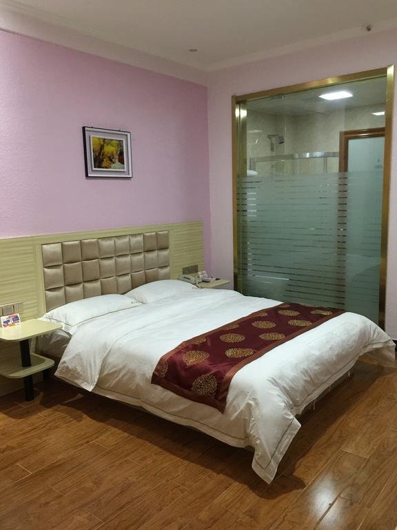 Цзюцюань: Super 8 by Wyndham Jiuquan Jinta Bus Station Jiu Hang Lu