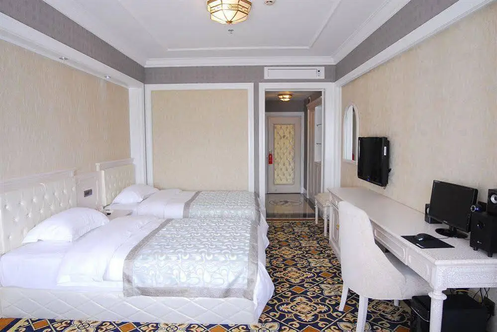Triumphal Golden Horse Hotel — фото 1
