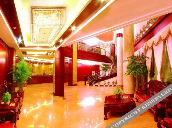 Дали: Dali Ronghua Business Hotel
