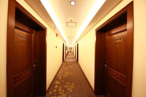 Пекин: Greentree Inn Yonghe Palace Hotel
