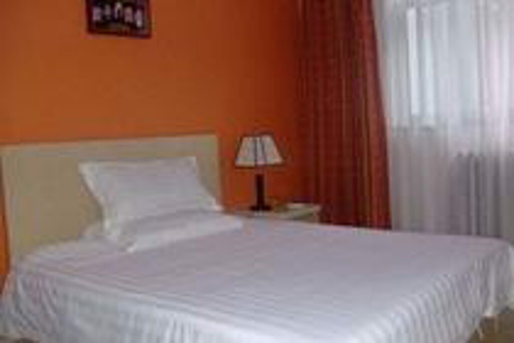 Пекин: Greentree Inn Yonghe Palace Hotel