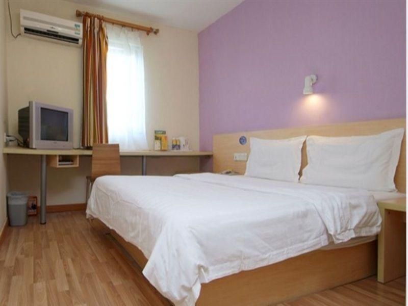 Пекин: 7 Days Inn Nanzhan
