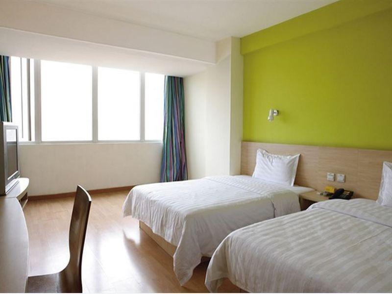 7 Days Inn Nanzhan — фото 1
