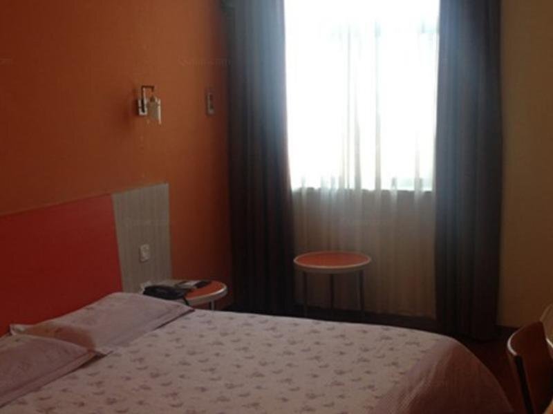 Шанхай: Motel 168 Kunshan Tongfeng Road