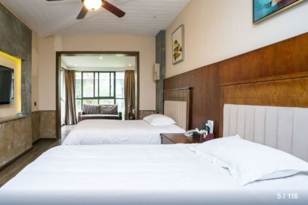 Чэнду: Mengtongquan Hotel