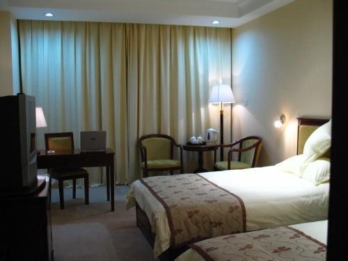 Тайчжоу: Petrel Hotel Luxury
