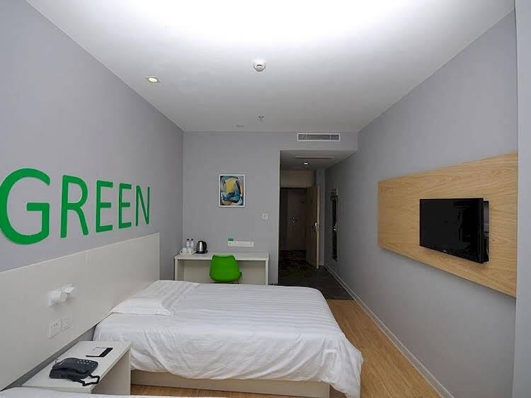 Шанхай: Motel168 New Jing Qiao Road Inn
