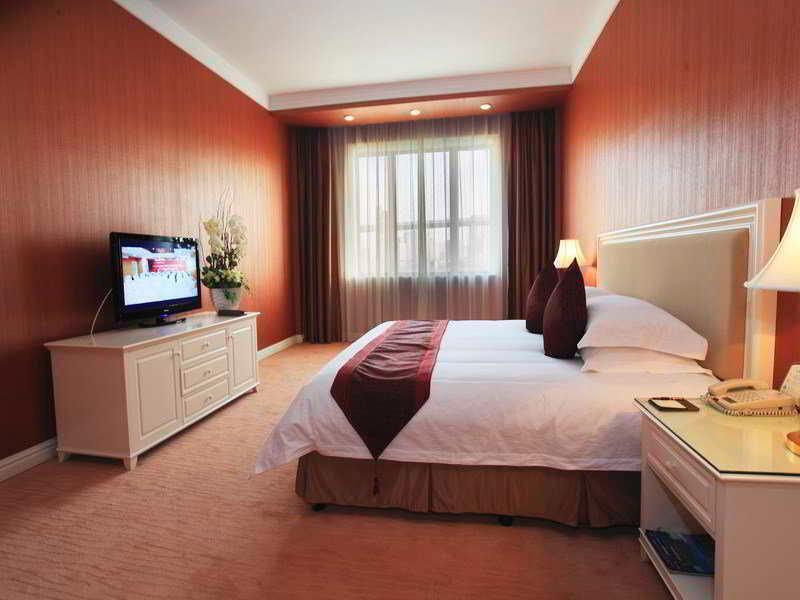 Шанхай: Rongju Hotel