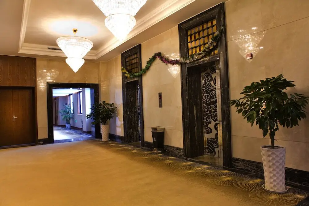 Хуаншань: Media Tourism And Business