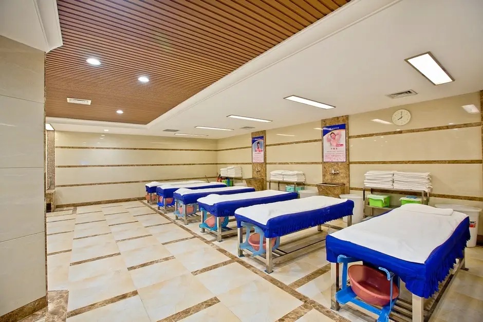 Далянь: Faguo Hotel
