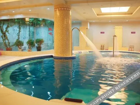 Джинченг: Jin Yuan Grand Hotel