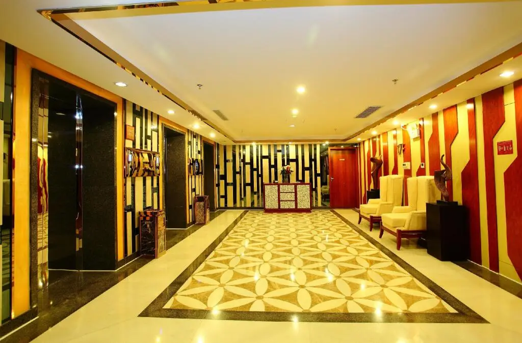 Шанцю: Grand Metropark Hotel Shangqiu
