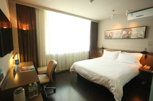 Улан-Хото: Jinjiang Inn Ulanhot Xingan Meng Government Hotel