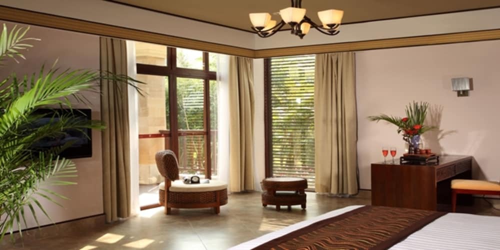 Санья: Haohanpo Gloria Hotspring Resort Nantian