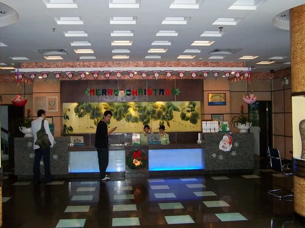 Шэньчжэнь: Shanshui Trends Shang Meilin