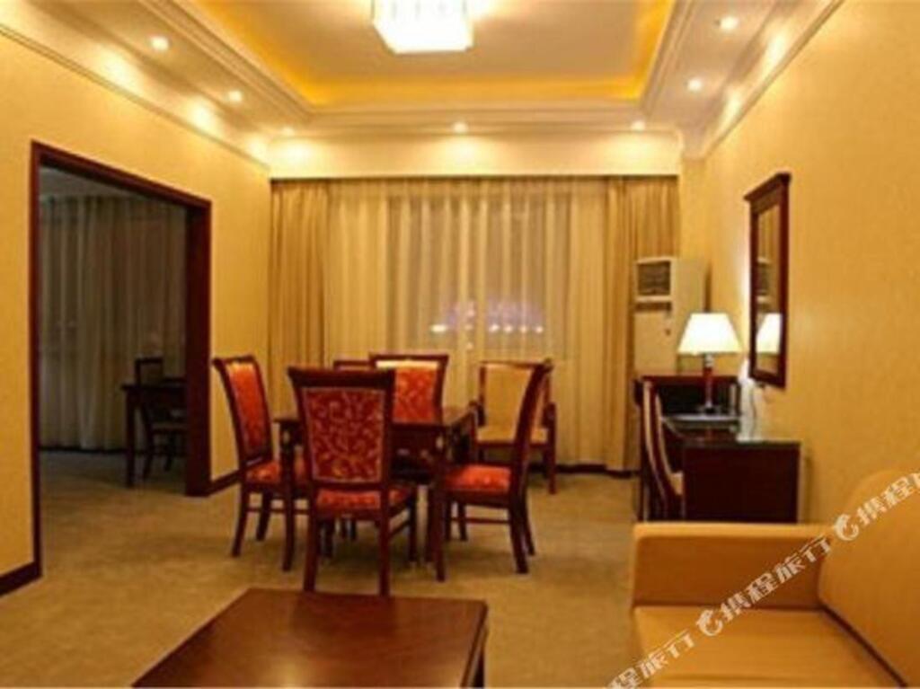Хэфэй: Yaqi Business Hotel Hefei