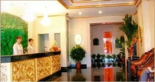 Циндао: Champs Elysees Business Hotel