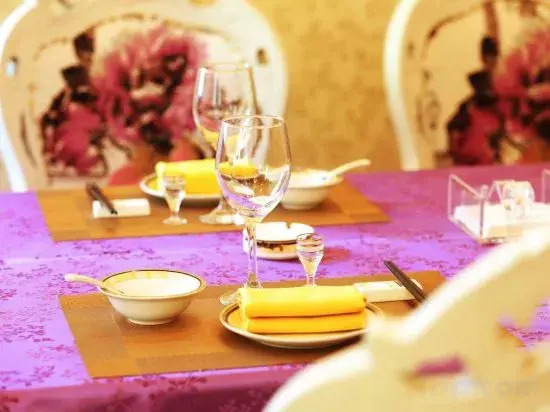 Кандин: Huangqiao Hotel