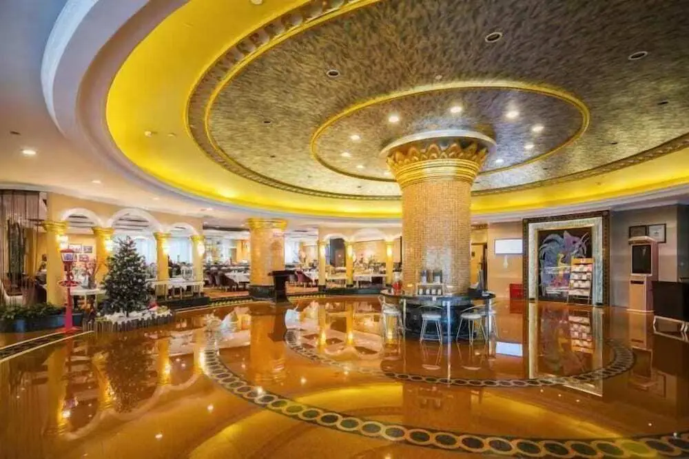Suning Universal Hotel — фото 1