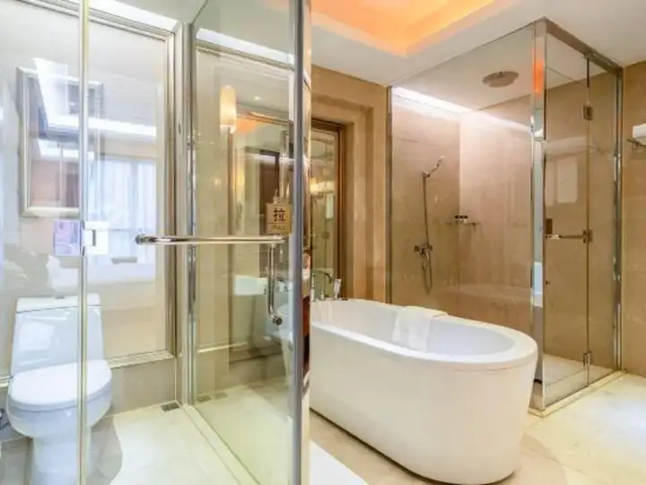 Чунцин: River & Holiday Hotel