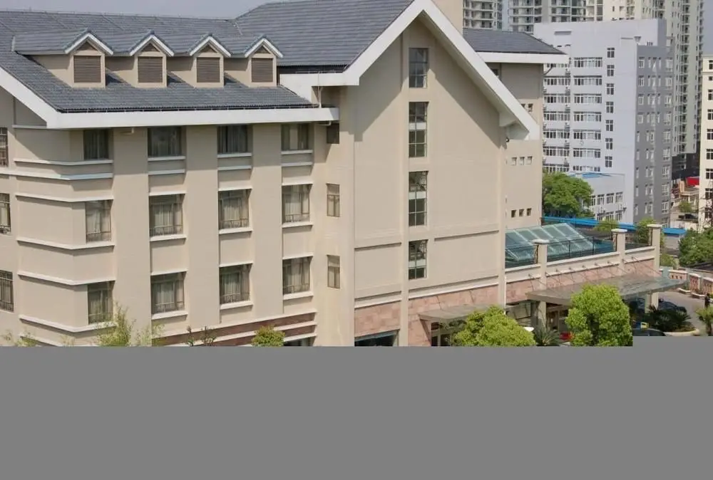 Yichang Guobin Garden Hotel — фото 1