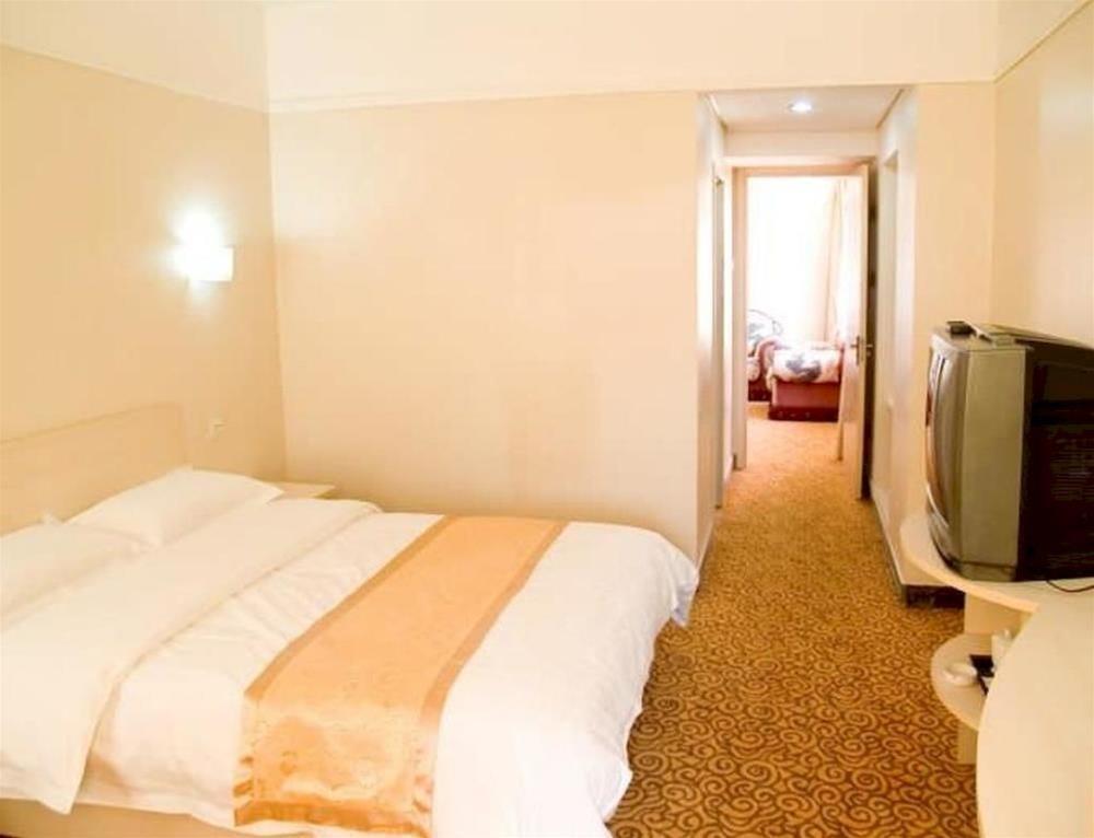Пекин: Beijing Jufeng Super 8 Hotel