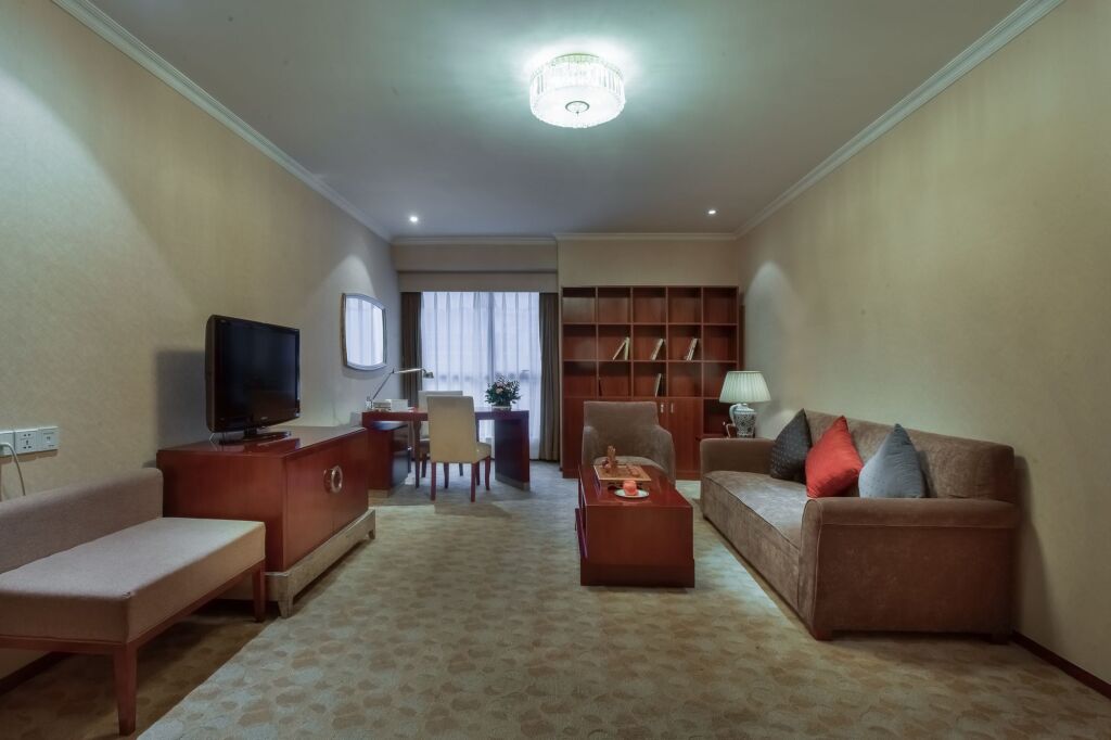 Four Points by Sheraton Chongqing — фото 1