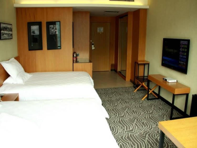 Чжанцзяцзе: Friend Hui Hotel (Zhangjiajie Railway Station)