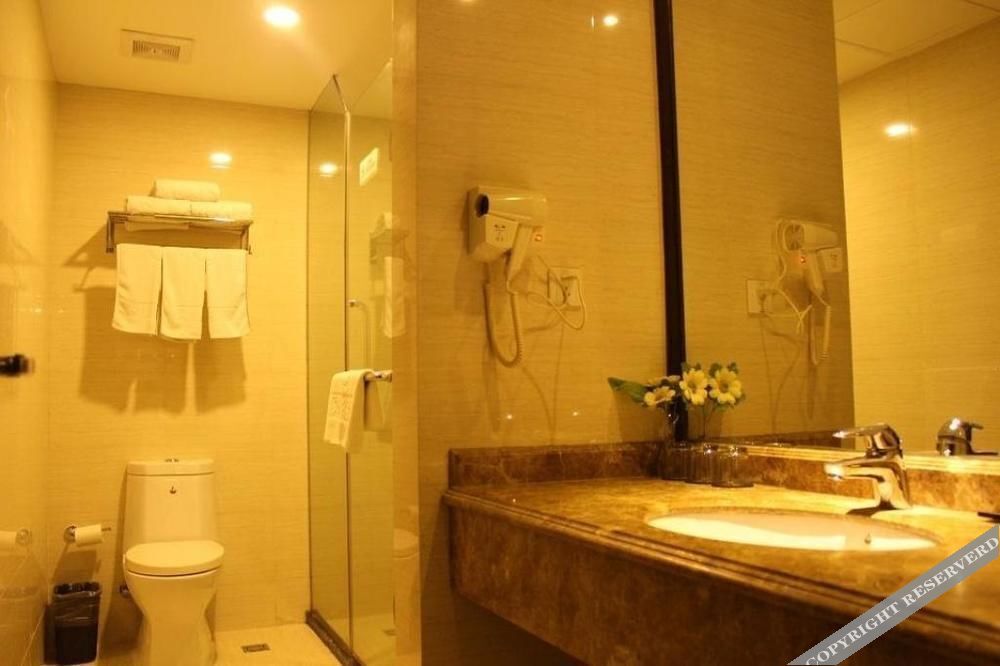 Чэнду: Phoenix Regalia Hotel Chunxi