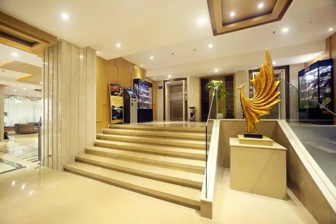 Phoenix Regalia Hotel Chunxi — фото 1