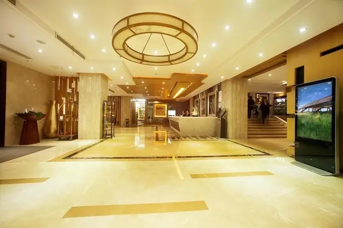 Чэнду: Phoenix Regalia Hotel Chunxi