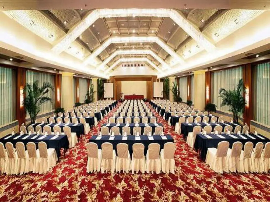 Пекин: Reward International Hotel