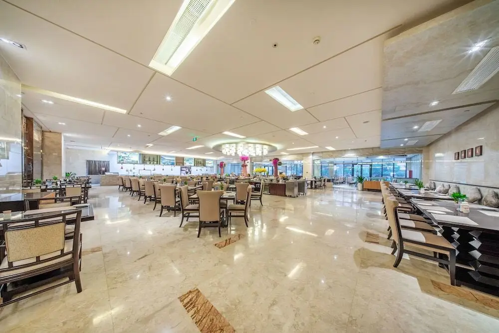 Хучжоу: New Yallan Hotel Deqing