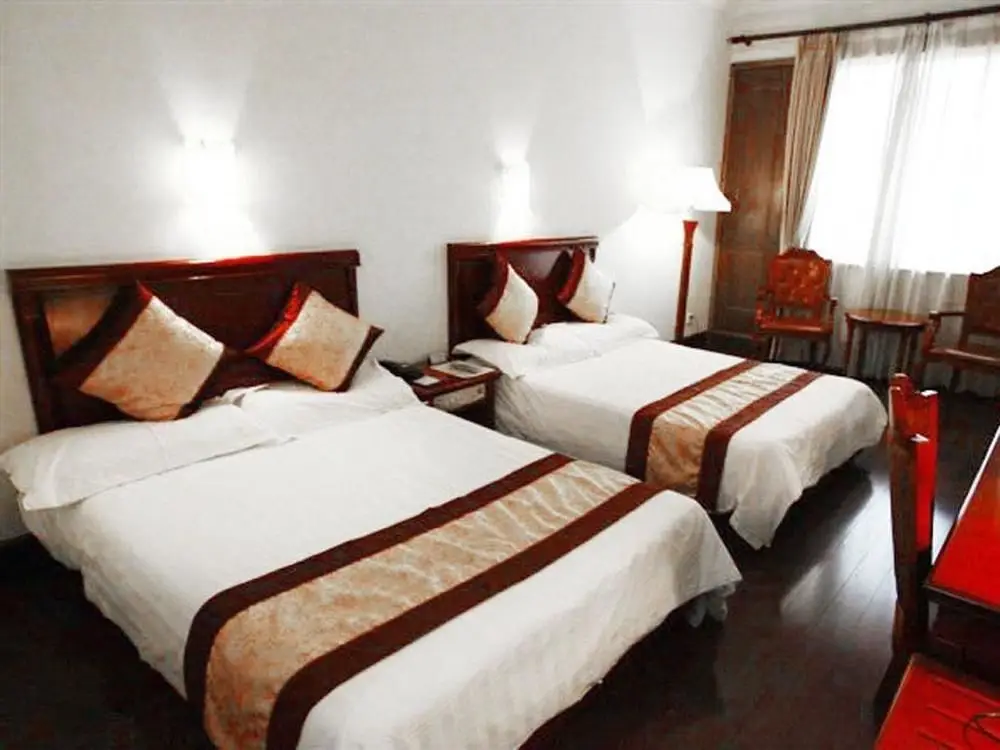 Шанхай: Shanghai Your Home Hotel