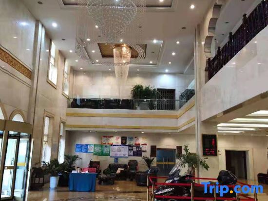 Вэньшань: Hua Xi Hotel