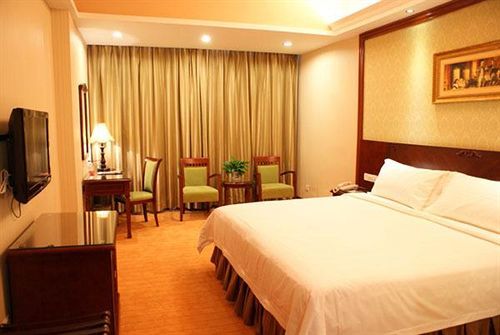 Дунгуань: Vienna Hotel - Dongguan Liaobu