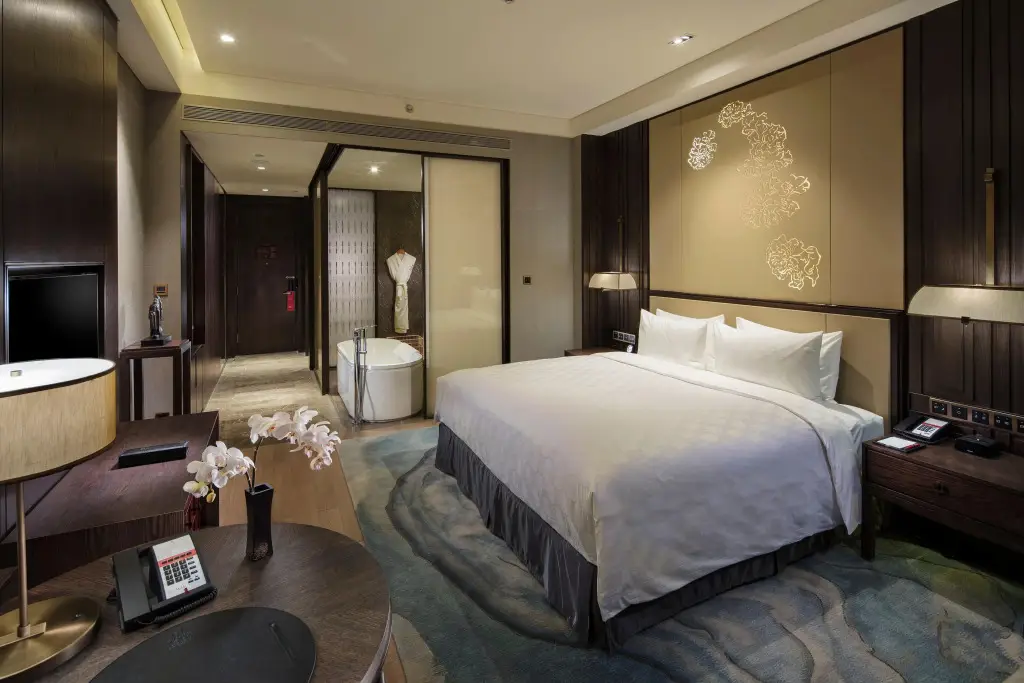 Holiday Inn Zhangjiakou Downtown by IHG — фото 1