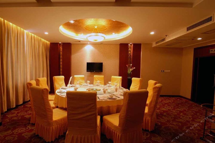 Юнчжоу: Huafeng Huatian Hotel