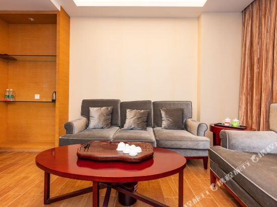 Huayi Hotel — фото 1