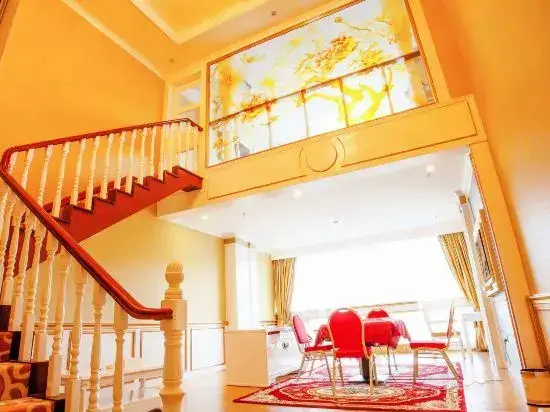 Чунцзо: Oriental Crown Holiday Hotel
