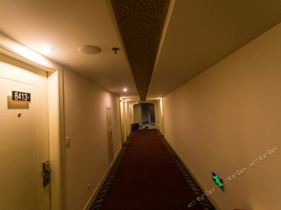Шанхай: Super 8 Hotel Kunshan ZhenChuanXiLu Guo Lao Nong