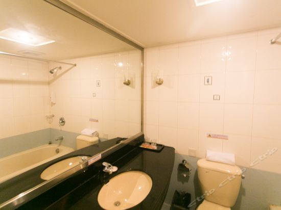 Шанхай: Super 8 Hotel Kunshan ZhenChuanXiLu Guo Lao Nong