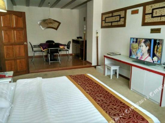 Дали: Xiang Ge La Hotel