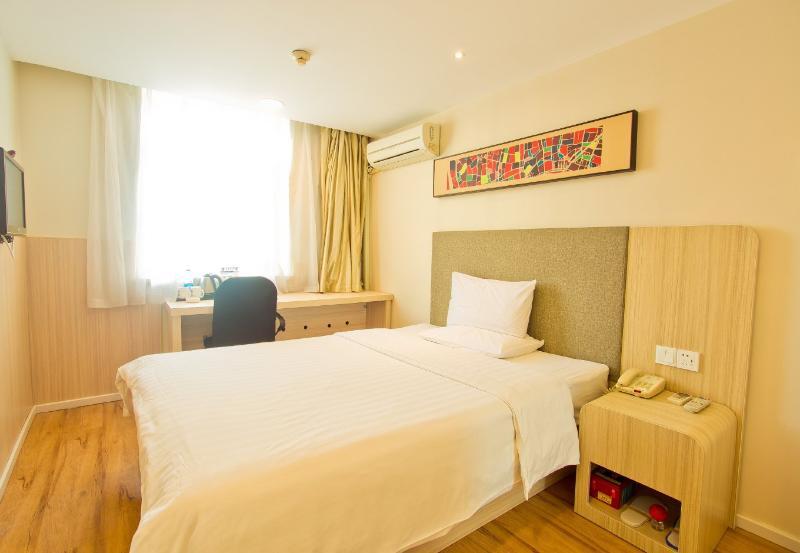 Сиань: Hanting Hotel Xi'an Xiaozhai History Museum Branch
