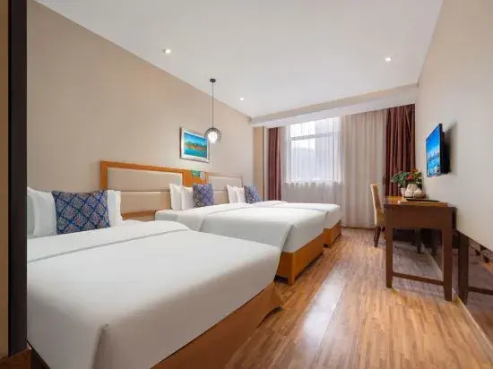 Чжанцзяцзе: Super 8 by Wyndham Zhangjiajie Railway Station Square
