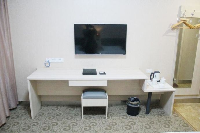 Кайфын: Super 8 Hotel Kaifeng Shi Zheng Fu