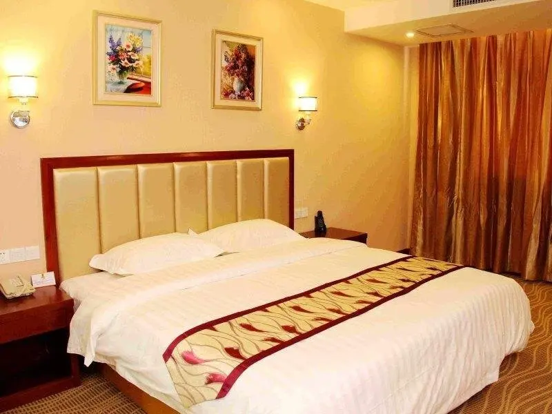 Сяньнин: Super 8 Hotel Xianning Yinquan Shizhengfu