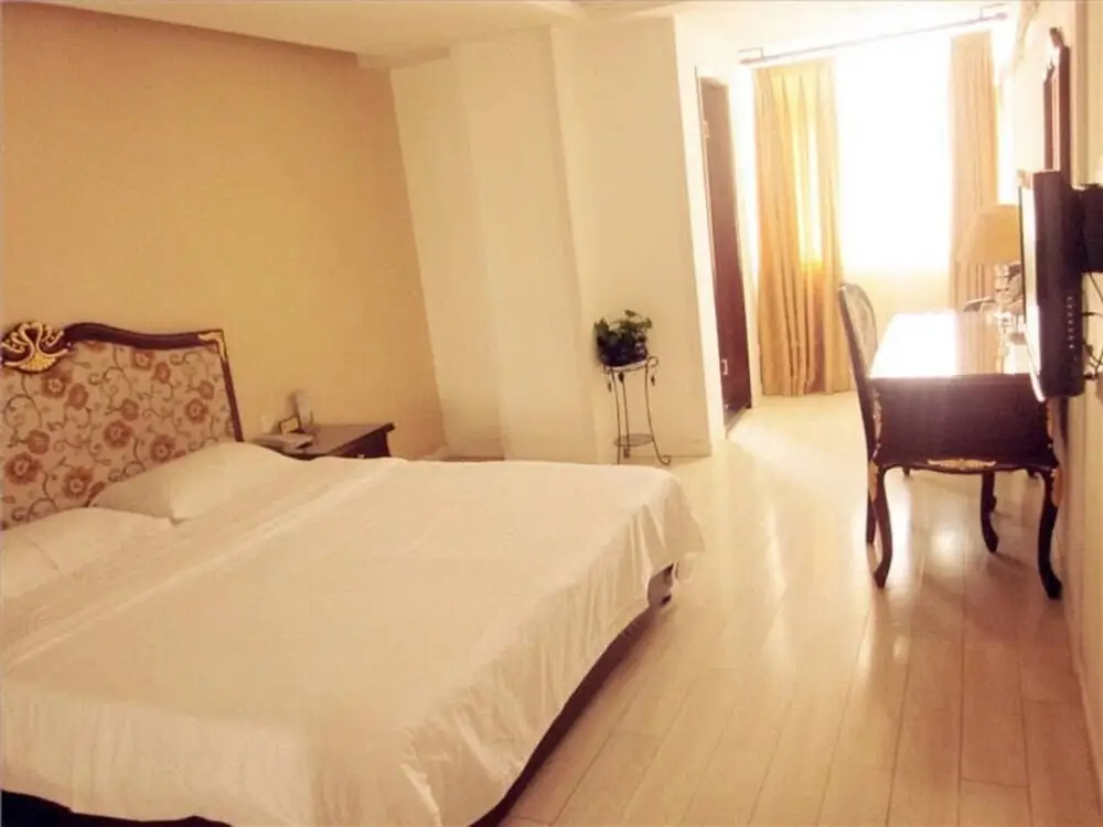 Чэнду: Jiali Hotel - Width Alley