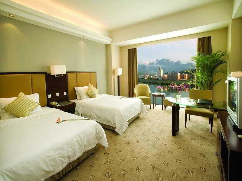 Чжанцзяцзе: Yichen International Hotel